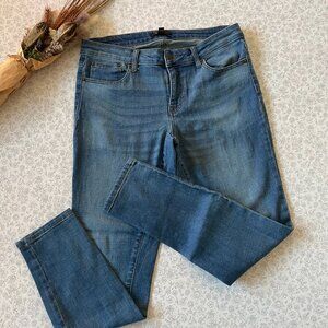 Frye Mid Rise Medium Wash Skinny Jeans Size 8